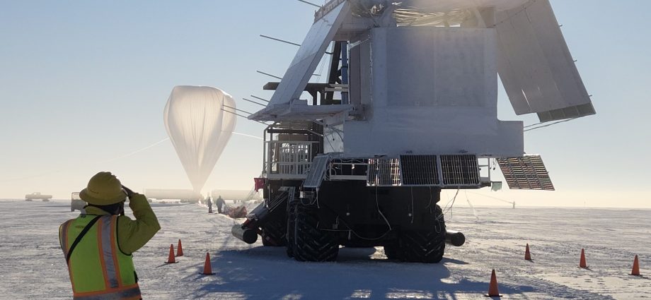 first-nasa-scientific-balloon-launches-from-antarctica