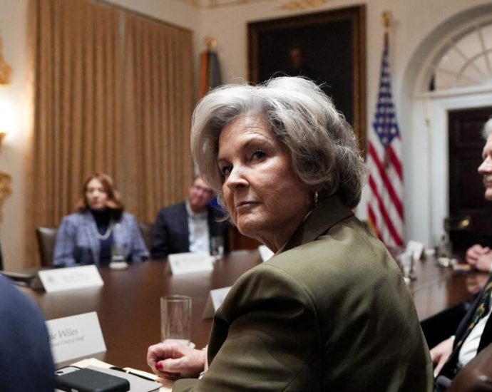 white-house-defends-chief-of-staff-wiles-after-tell-all-profile