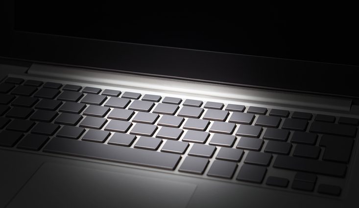 daughter-groomed-and-manipulated-by-dangerous-online-group,-mom-says