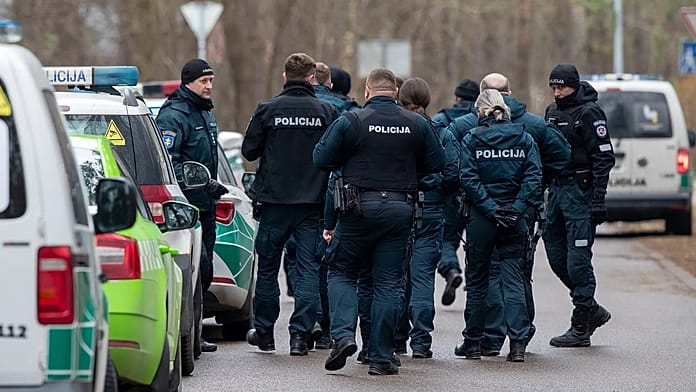 lithuania-arrests-21-in-alleged-cigarette-smuggling-ring-using-weather-balloons-from-belarus