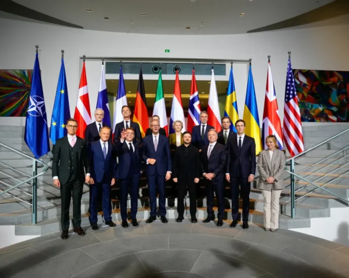 us-and-europe-draft-security-pact-for-ukraine-with-800,000-strong-army-and-troop-deployment