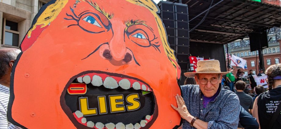 politifact-ditches-usual-‘lie-of-the-year’-approach-for-a-telling-2025-selection