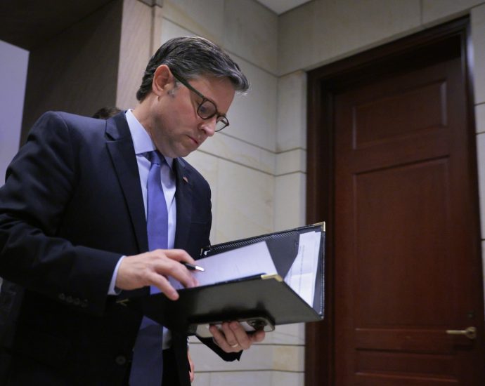 moderate-republicans-join-democrats-to-force-vote-on-extending-aca-subsidies