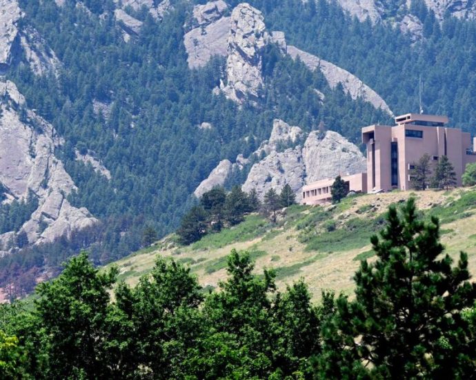 the-traitor-administration-moves-to-dismantle-leading-climate-and-weather-research-center