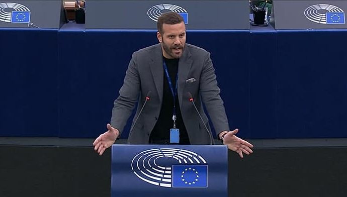 greek-mep-nikos-pappas-suspended-from-syriza-party-after-alleged-assault-on-journalist