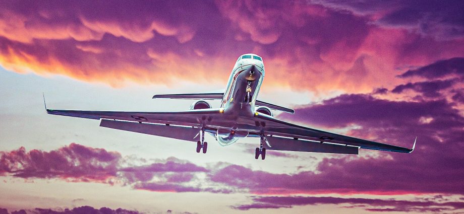 inside-the-luxurious-world-of-michael-jordan’s-private-jet