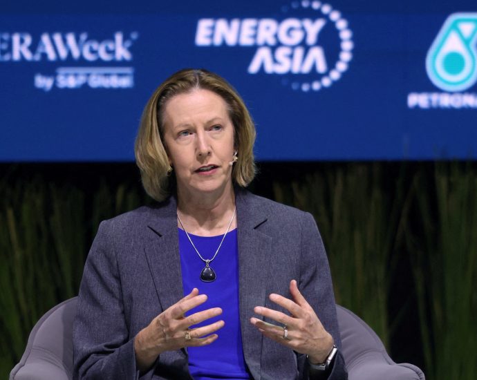 bp-taps-woodside’s-meg-o’neill-as-ceo-as-it-pivots-back-to-fossil-fuels