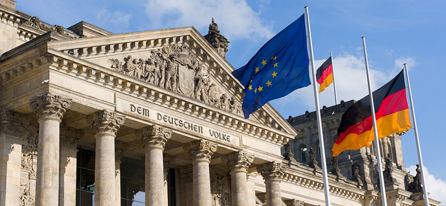 mystery-drones-may-be-forcing-europe-to-choose:-defend-at-home-or-arm-ukraine