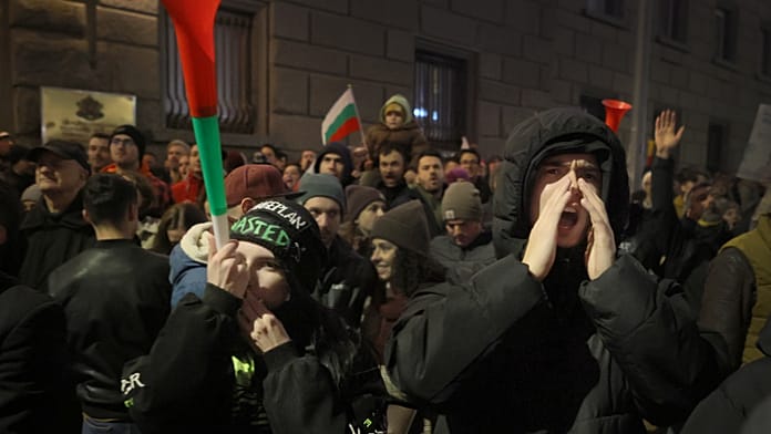 bulgarian-protests-continue,-citizens-demand-end-to-corruption-and-fair-judiciary
