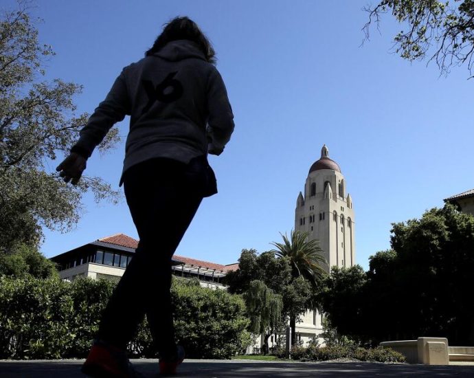 they-graduated-from-stanford.-due-to-ai,-they-can’t-find-a-job