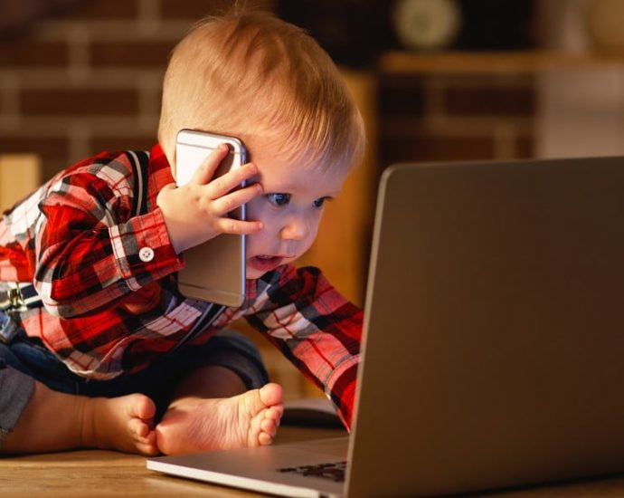 faith-in-the-internet-is-fading-among-young-brits