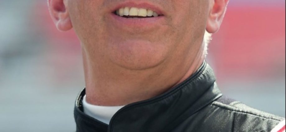 former-nascar-driver-greg-biffle-dies-in-plane-crash