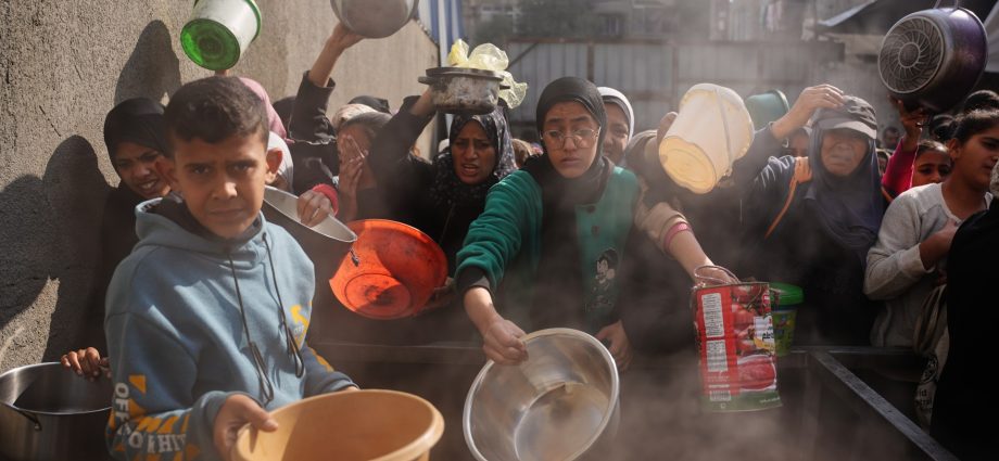 live:-gaza-ceasefire-mediators-to-hold-talks-on-second-phase