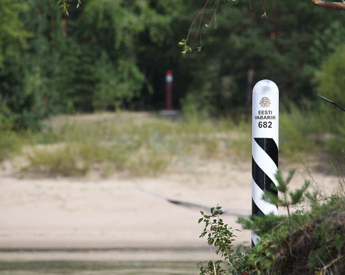 estonia-weighs-border-closure-after-russian-guards-walk-into-its-territory
