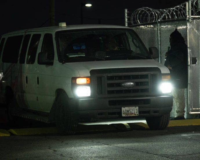 ice-says-us.-citizen’s-birth-certificate-is-fake-after-arresting-her:-attorneys