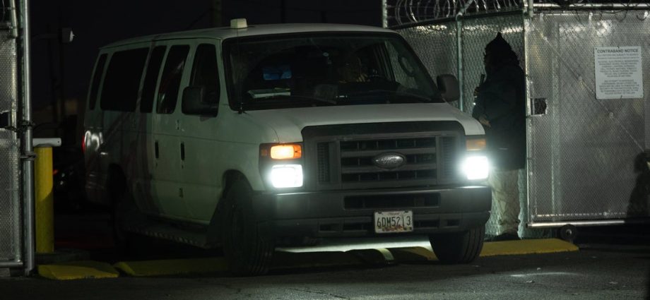 ice-says-us.-citizen’s-birth-certificate-is-fake-after-arresting-her:-attorneys