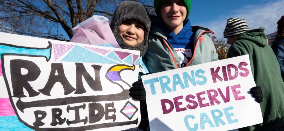 doctors-in-jail?-hospitals-stripped-of-fed-funding?-the-criminalization-of-trans-youth-healthcare