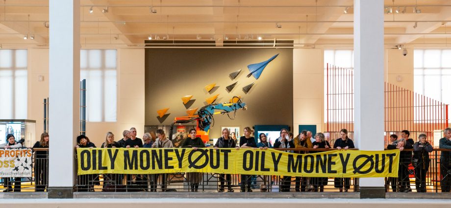 how-a-big-oil-pr-firm-helped-top-uk-cultural-institutions-defend-their-fossil-fuel-sponsorships