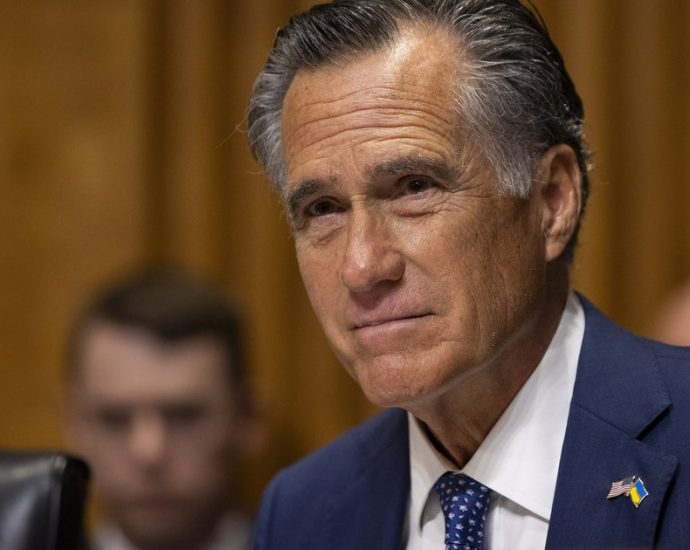 mitt-romney-calls-for-raising-taxes-on-super-rich-in-nyt-op-ed