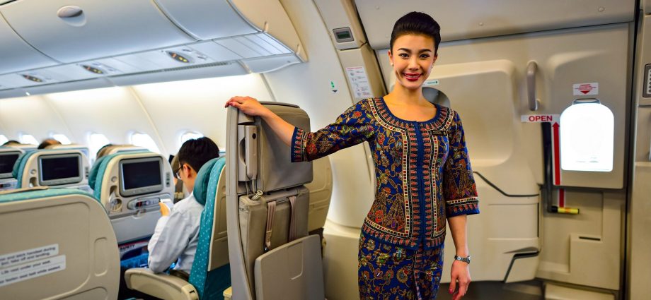 how-cabin-crew-rest-&-sleep-on-transoceanic-flights