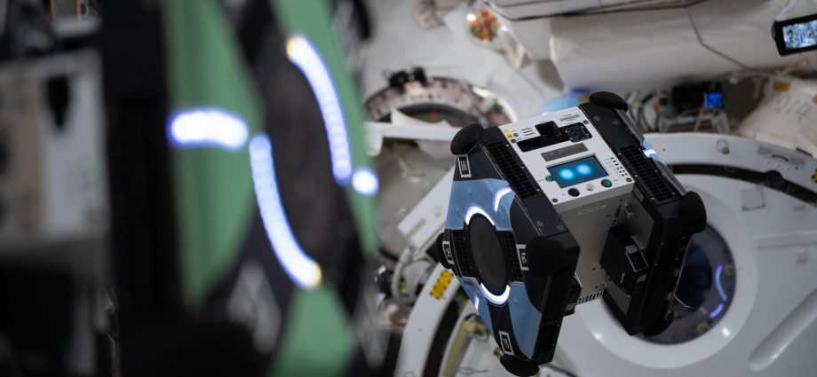 Lost in space: How ’digital twins’ saved NASA’s robots 