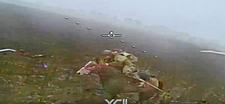 drone-vs-horseman:-ukrainian-fpv-strike-ends-bizarre-russian-cavalry-charge-(video)