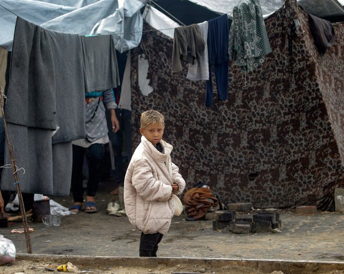 israel-kills-two-palestinians-in-gaza-city-as-ceasefire-violations-mount