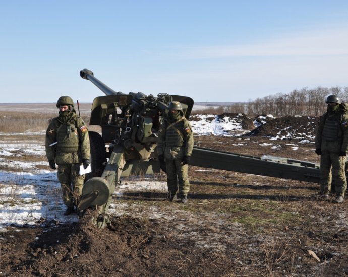 hrabovske-won’t-be-last:-russia-raids-into-sumy-oblast,-abducts-52-ukrainian-civilians-to-fake-“front-collapse,”-says-expert