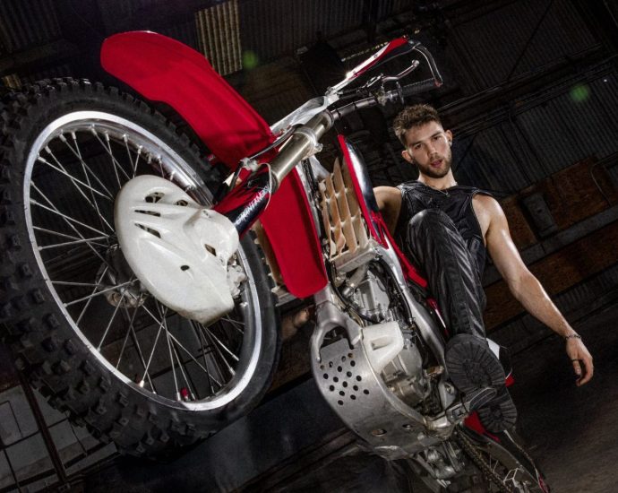 from-kidz-bop-to-christina-aguilera:-how-grant-knoche-found-his-artistic-path-(exclusive)