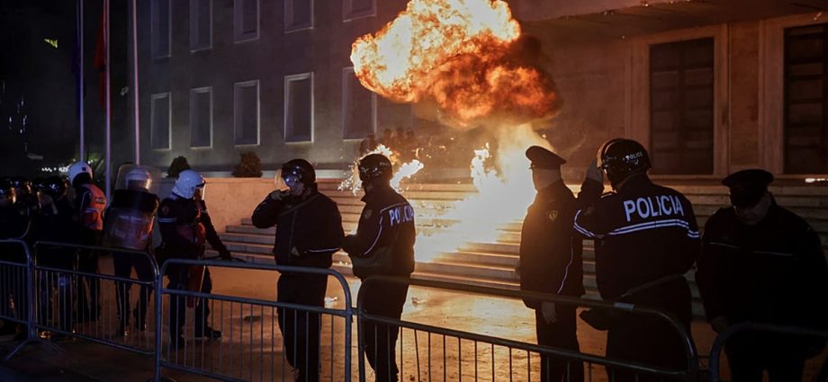 albanian-police-arrest-four-after-molotov-cocktails-thrown-at-anti-government-protest