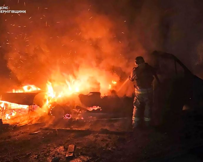 russia-pounds-ukrainian-infrastructure-while-downplaying-peace-talks-progress