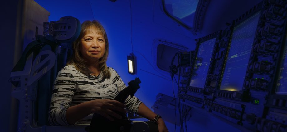 i-am-artemis:-grace-lauderdale