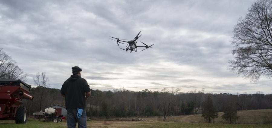 fcc-blacklists-foreign-made-drones-over-security,-spying-concerns