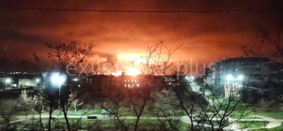 lukoil-petrochemical-plant-in-flames-after-second-ukrainian-long-range-drone-strike-in-six-weeks-(videos,-map)