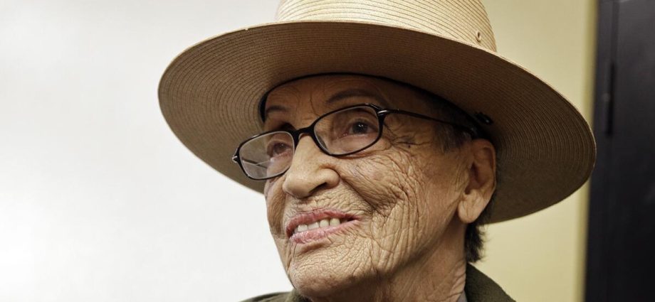 betty-reid-soskin,-‘trailblazing’-oldest-national-park-ranger,-dies-at-104