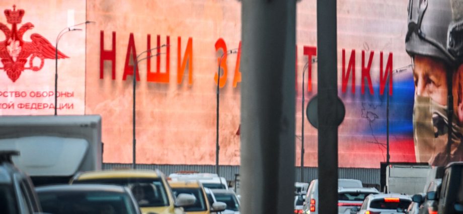 three-people-killed-in-explosion-in-moscow:-russian-investigators