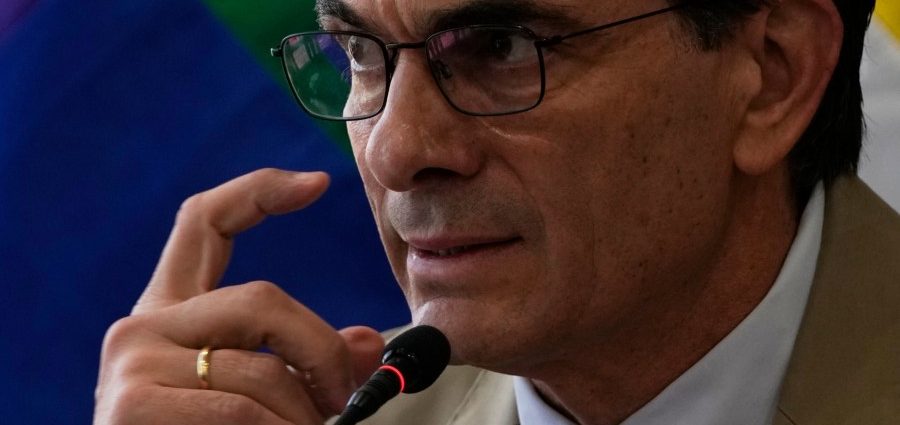 bolivia-lifts-restrictions-on-satellite-companies-like-starlink-to-upgrade-its-internet-connectivity