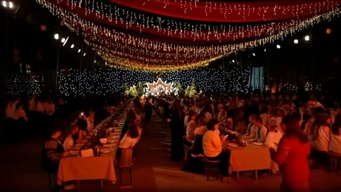 ukrainian-families-host-christmas-dinner-for-displaced-children-in-kyiv