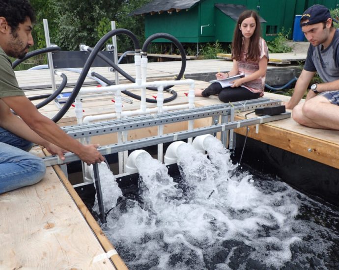 in-the-great-lakes-region,-a-push-to-grow-water-focused-startups-amid-federal-funding-uncertainty