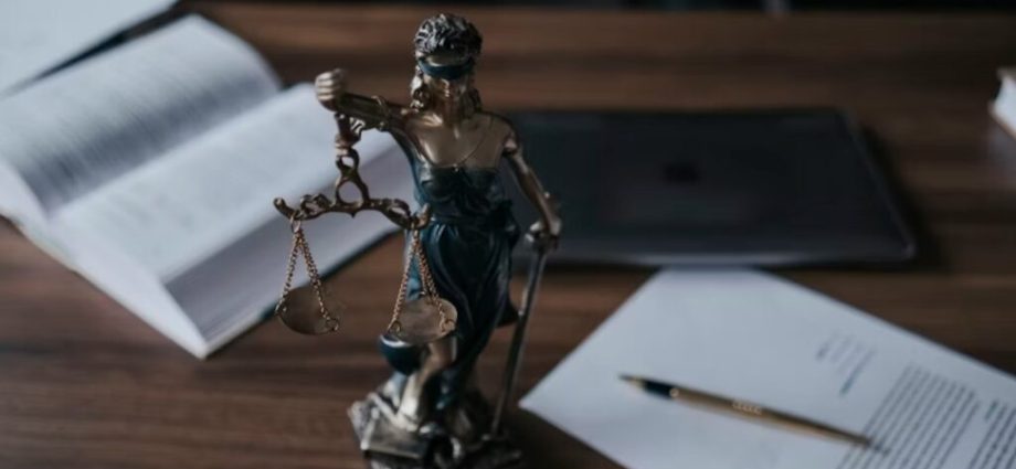 what-can-you-do-with-a-law-degree-in-ukraine?-career-paths-explained