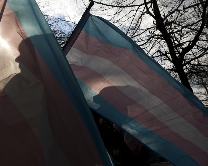 rfk-jr-announced-a-directive-on-medical-care-for-transgender-youth.-19-attorneys-general-sued-to-stop-it