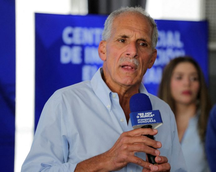 the-traitor-backed-conservative-nasry-asfura-wins-honduras-election:-authorities