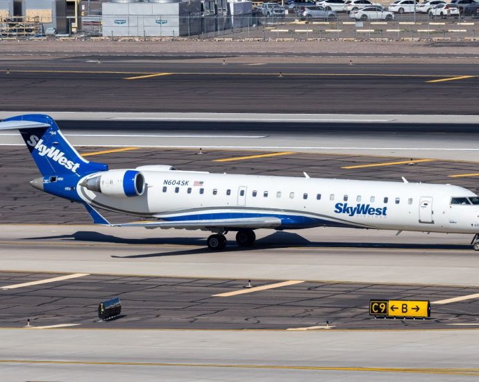 skywest-airlines-planning-to-open-new-kansas-maintenance-base-by-spring-2026