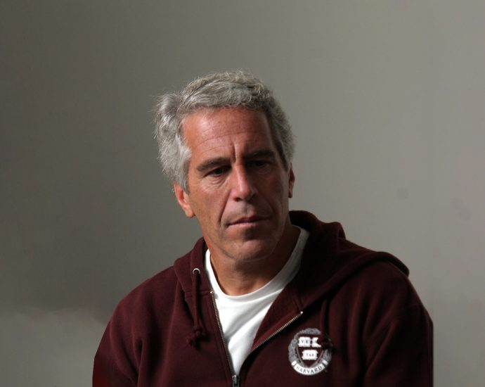 “what-are-they-hiding?”:-epstein-files-reveal-“10-co-conspirators”-investigated-by-doj,-fbi