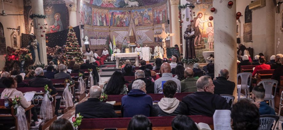 first-christmas-in-gaza-in-two-years:-a-story-of-hope-and-survival