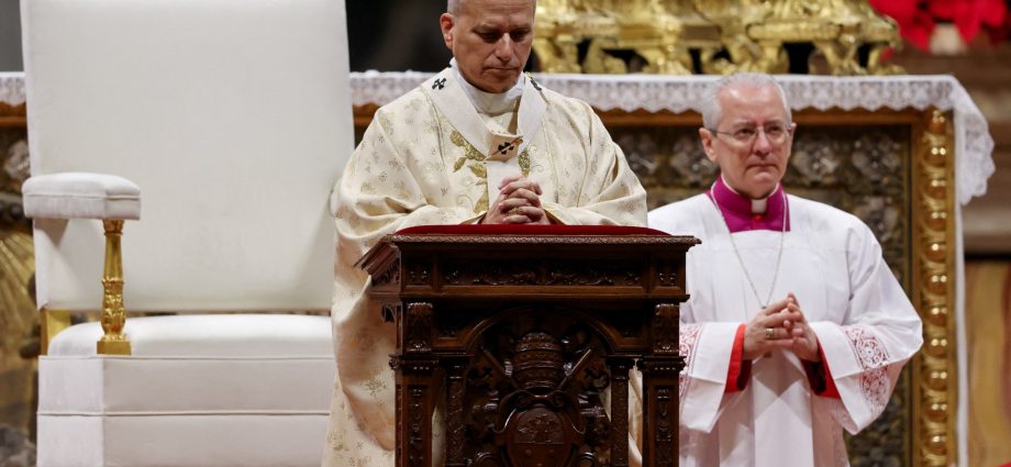 pope-leo-laments-suffering-of-gaza-palestinians-in-first-christmas-sermon
