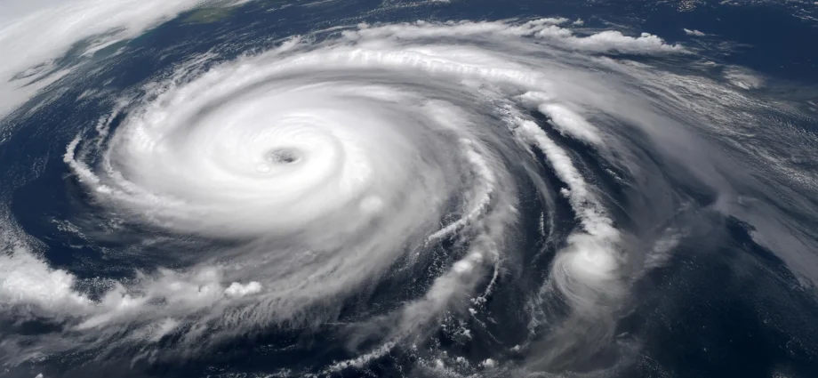 oceans-are-supercharging-hurricanes-past-category-5