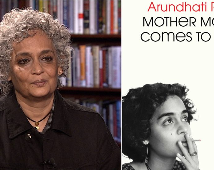 arundhati-roy-on-new-memoir-“mother-mary-comes-to-me,”-gaza-&-authoritarianism-from-india-to-us.