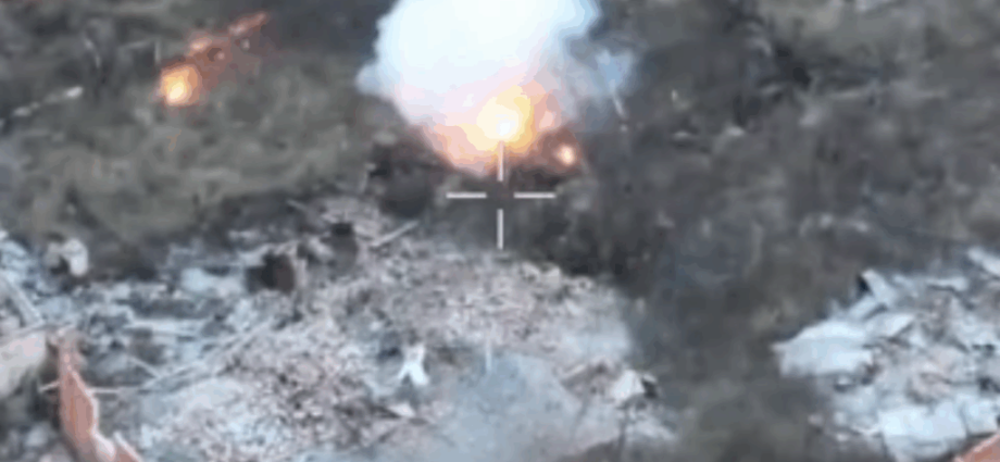 ukraine’s-border-drones-kill-nine-russians-caught-crossing-icy-river-in-the-dark-(video)