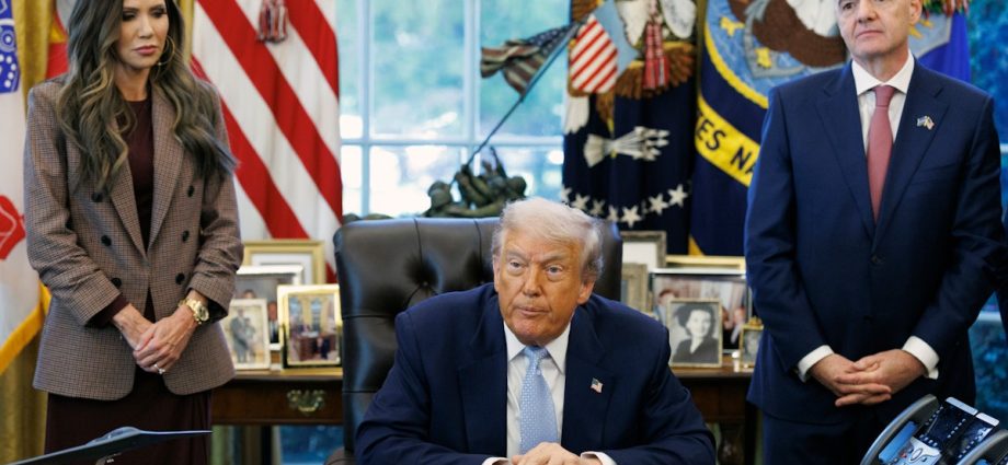 did-homeland-security-just-violate-the-first-amendment-on-christmas?